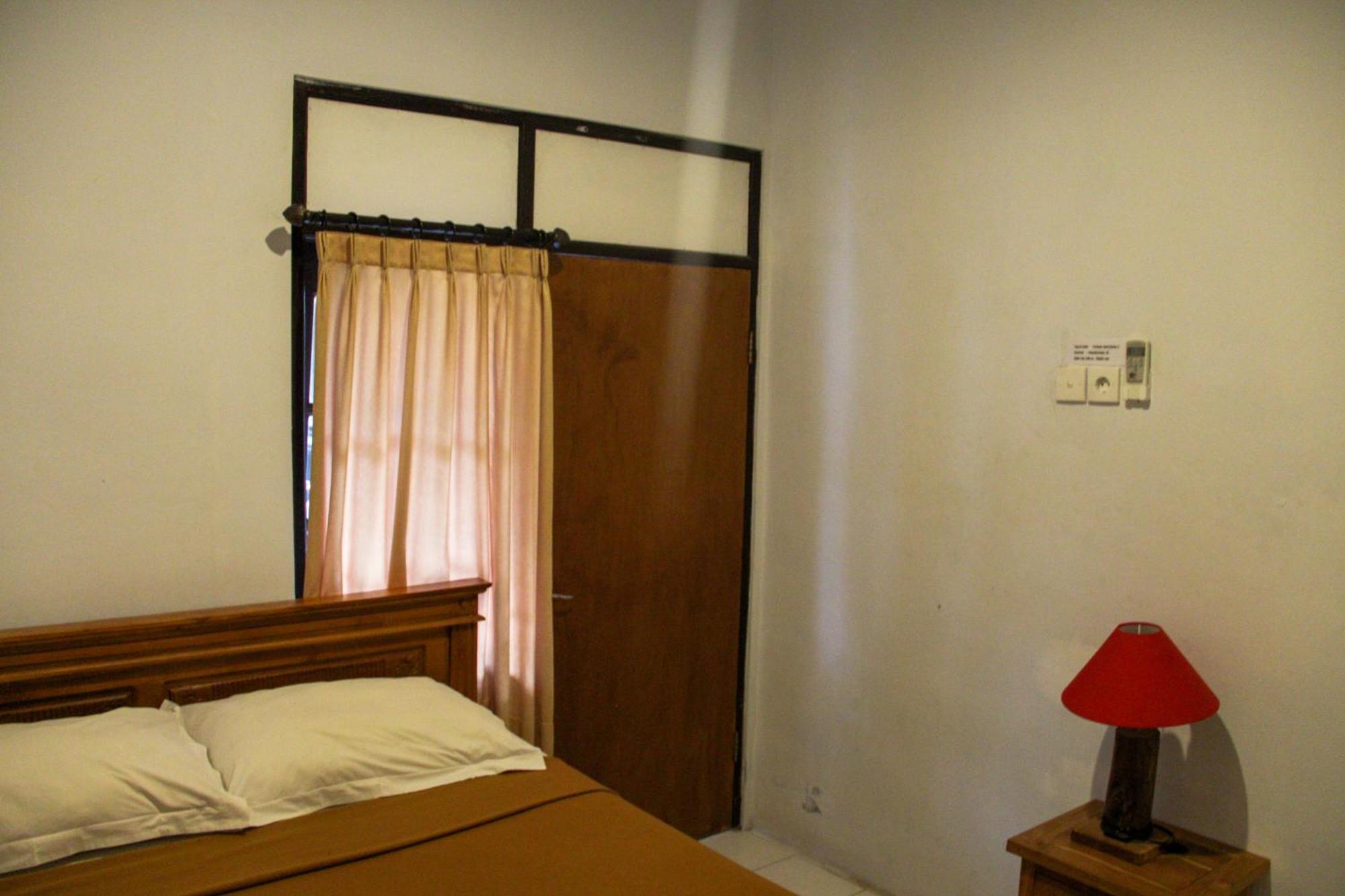 Nyoman Guesthouse Canggu Zimmer foto